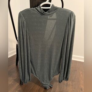 ASTR THE LABEL green bodysuit size medium